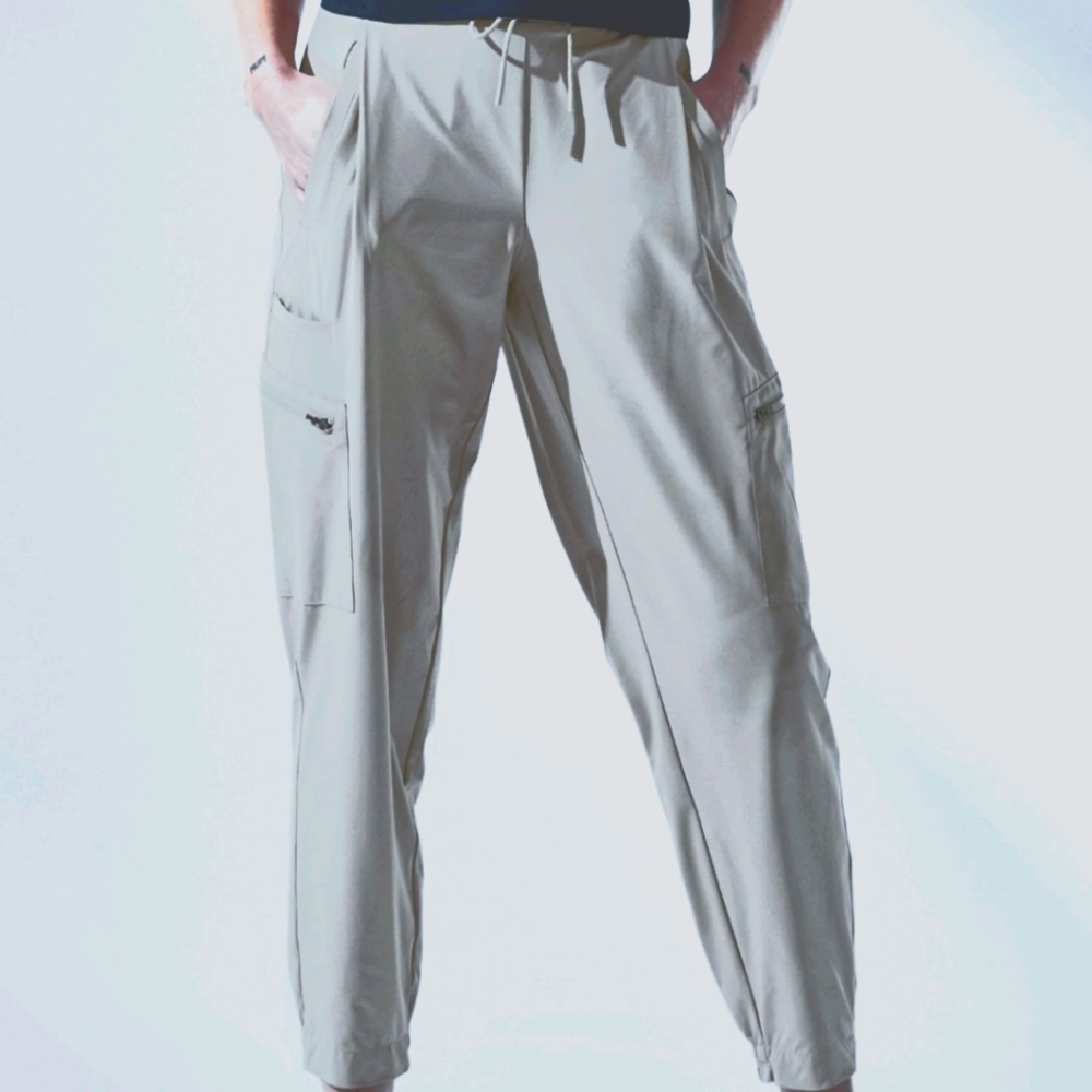 EUC Athleta Go Far Travel Pant
